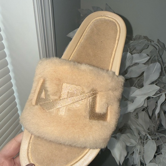 APL Shearling Slides - Picture 2 of 10